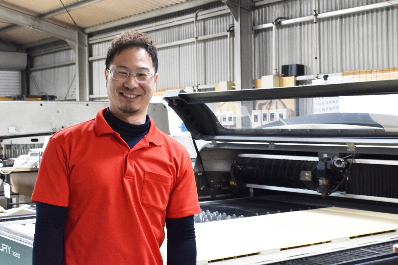 株式会社アイミックス　取締役・部長　岩元涼介 様